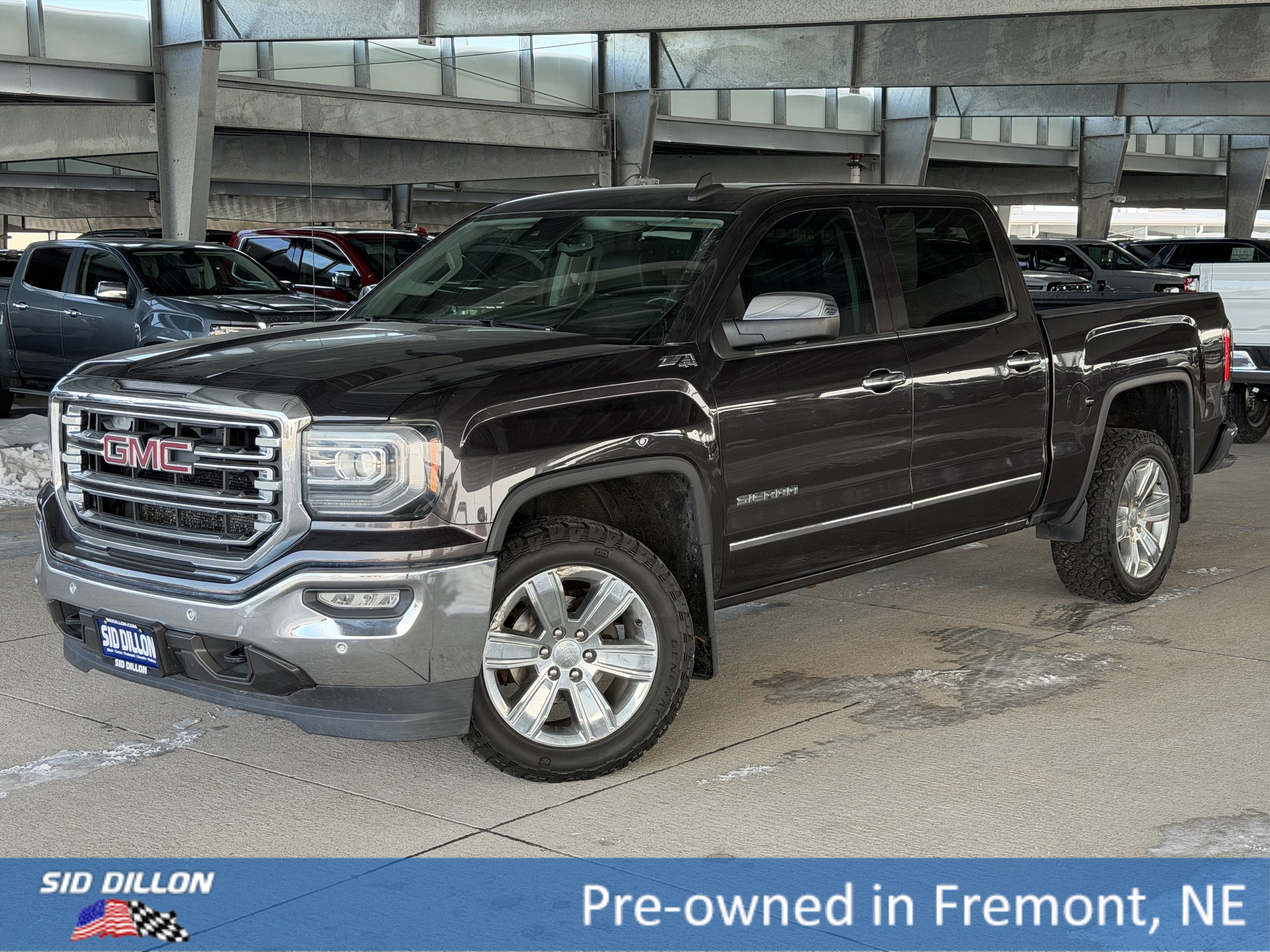 2016 GMC Sierra 4WD Crew Cab Short Box SLT's photo