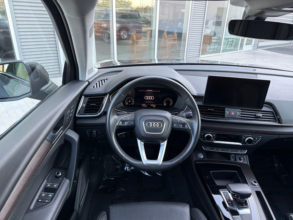 Used 2023 Daytona Gray Pearl Effect Audi 55 Premium Plus image 14