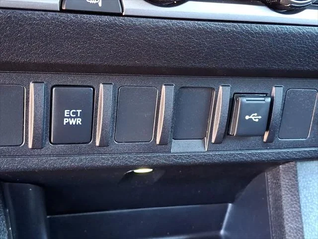 Certified Used 2023 ICE CAP Toyota  image 27