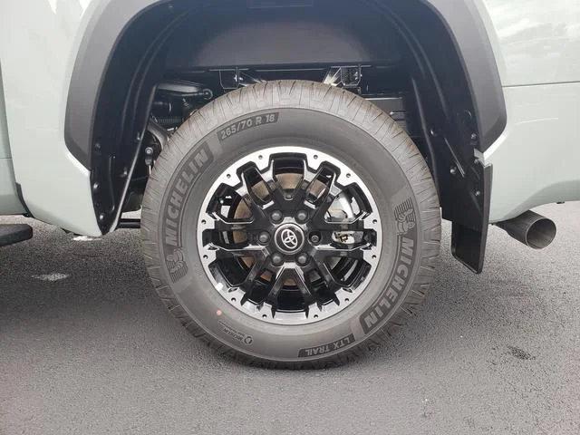 New 2026 Lunar Rock Toyota SR5 image 20