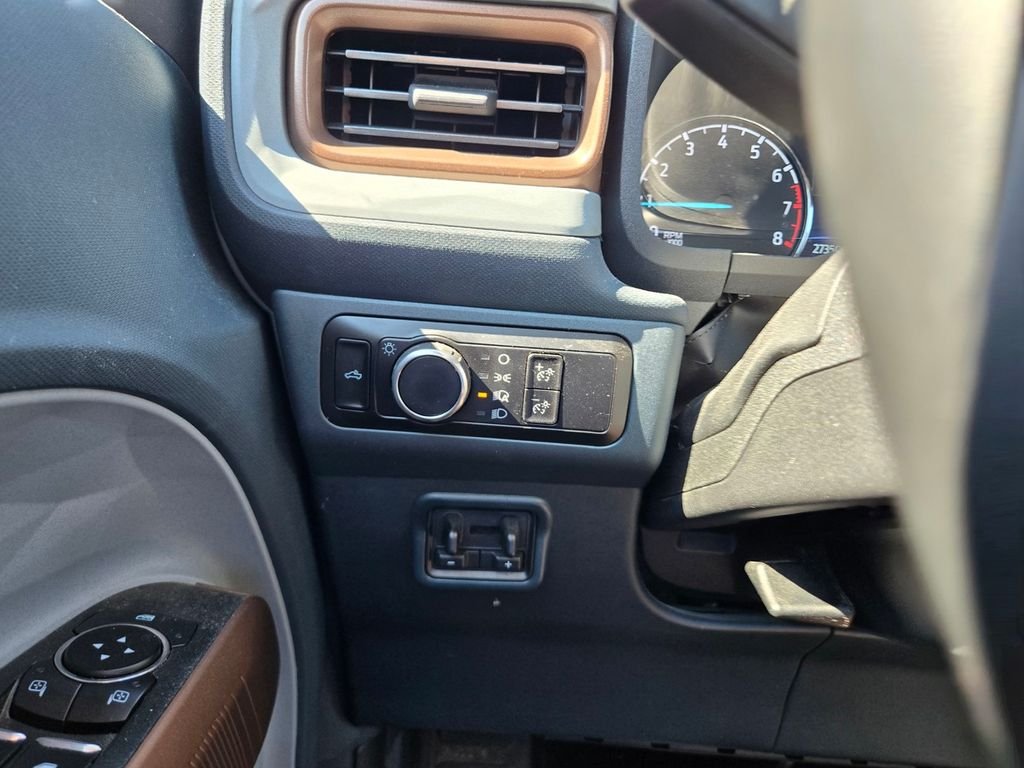Used 2023 Atlas Blue Metallic Ford Lariat image 23