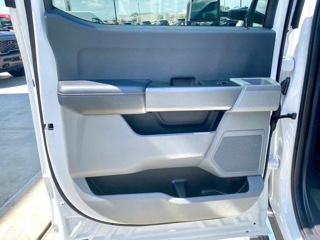 Used 2025 White Ford XLT image 19