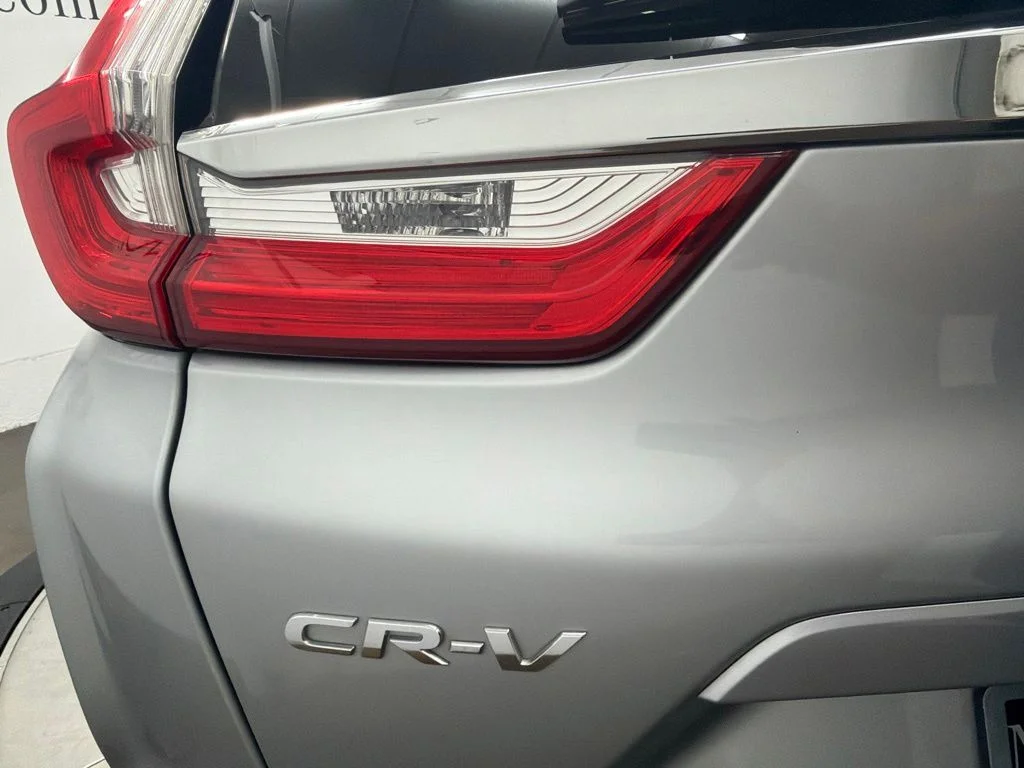 Used 2018 Silver Honda EX-L image 11