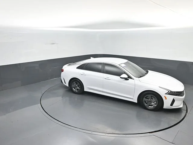 Certified Used 2023 White Pearl Kia LXS image 26