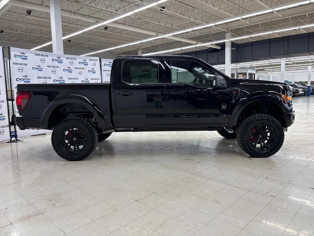 New 2026 Agate Black Metallic Ford XLT image 5