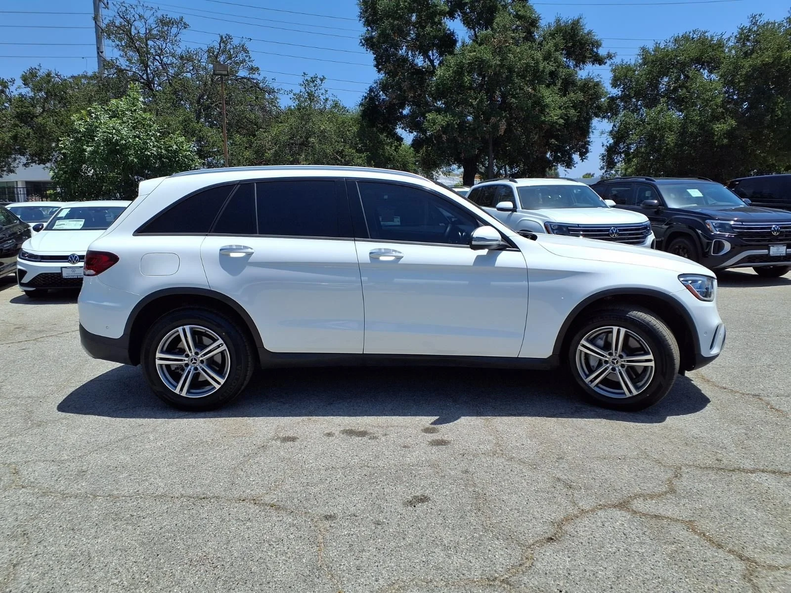 Used 2022 White Mercedes-Benz GLC 300 image 3