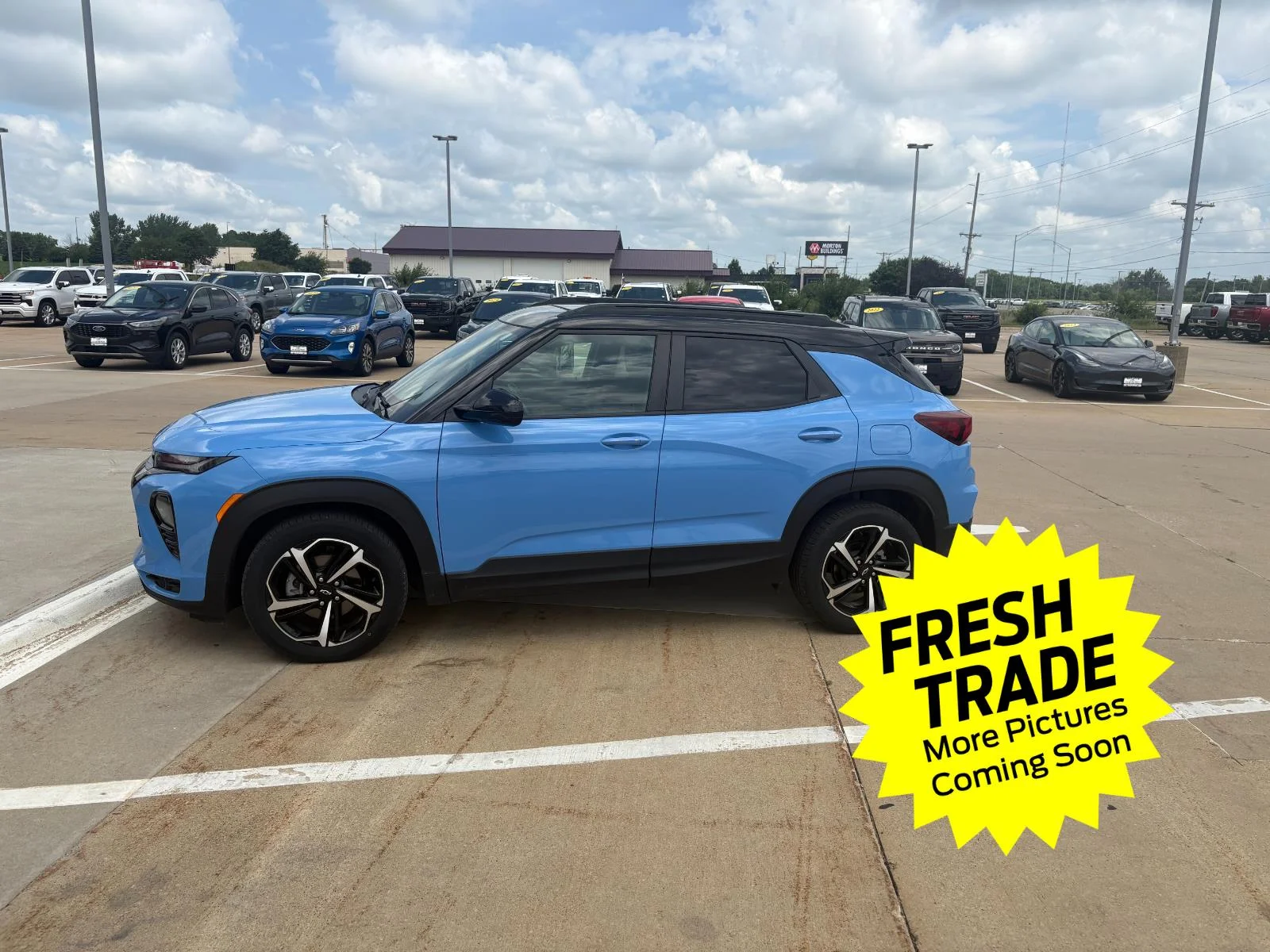 Used 2023 Fountain Blue Chevrolet RS image 1