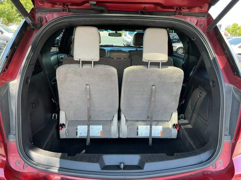 Used 2015 Red Ford XLT image 23