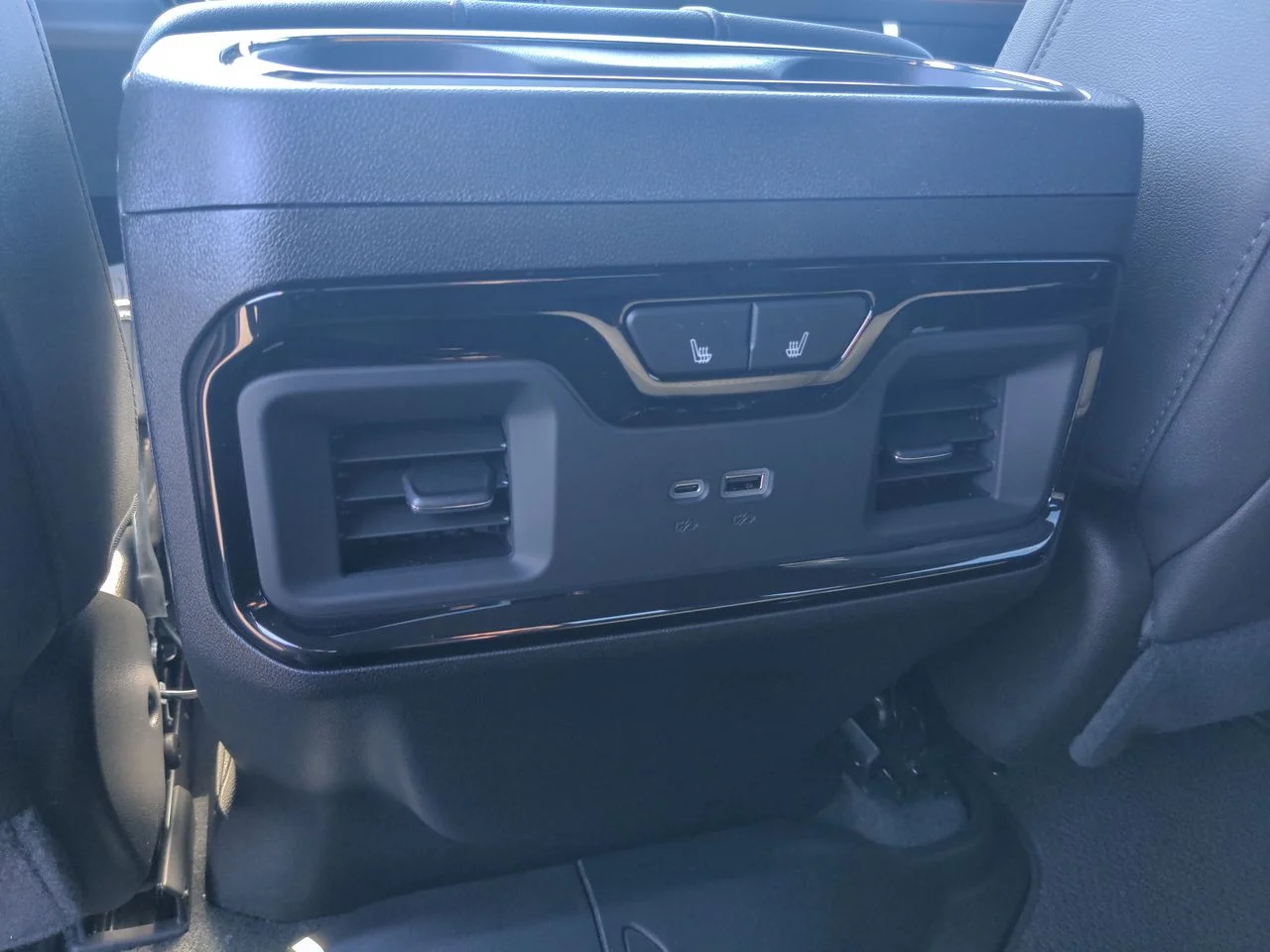 New 2026 Onyx Black GMC AT4 image 22