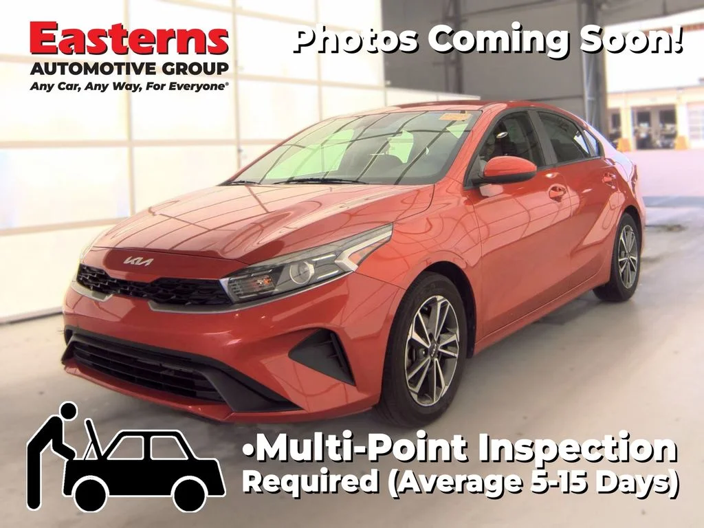 Used 2022 Red Kia LXS image 1
