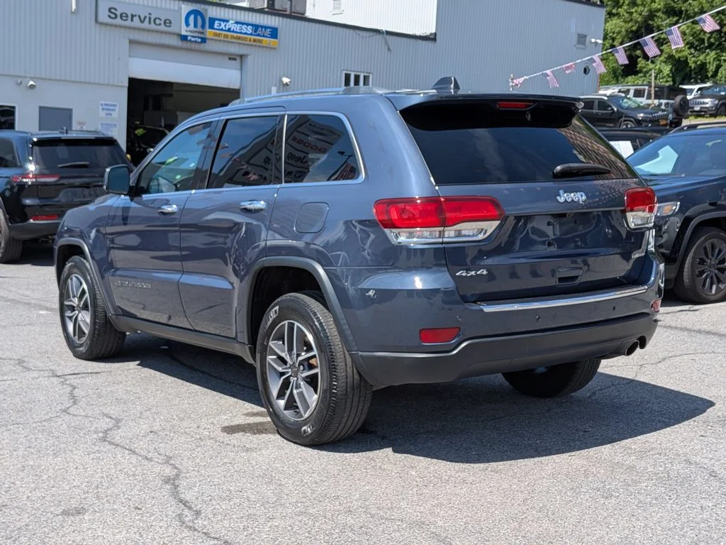 Used 2020 Blue Jeep Limited image 10