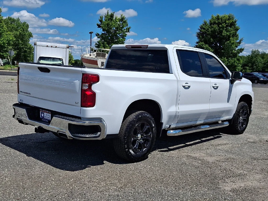 Used 2022 Summit White Chevrolet LT image 12