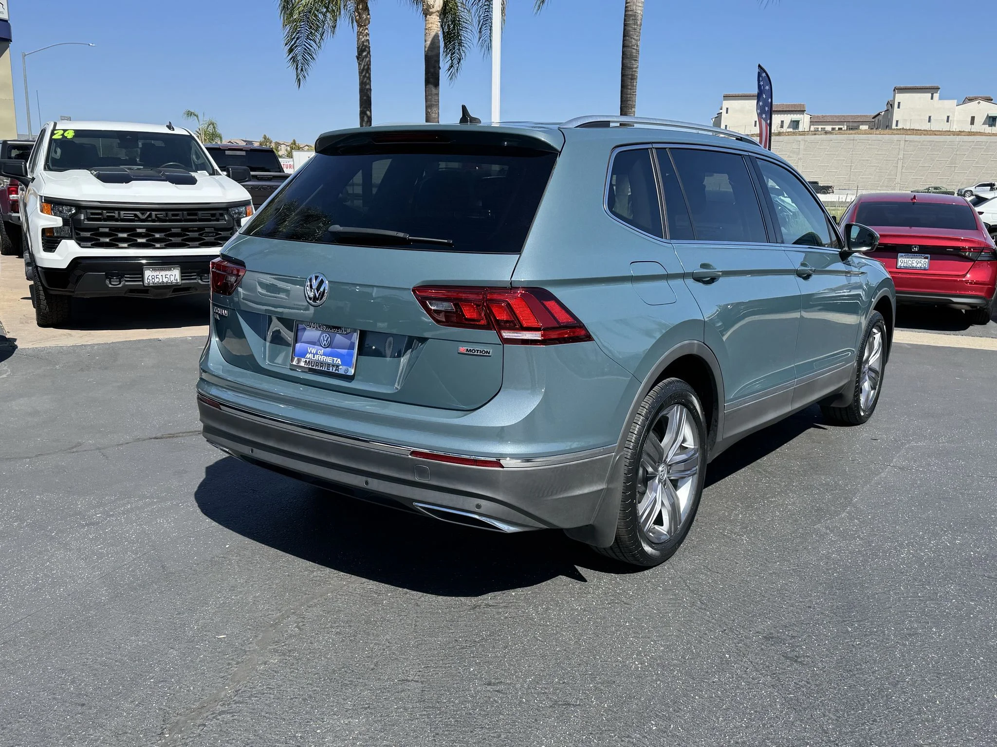 Used 2019 Stone Blue Metallic Volkswagen SEL Premium image 7