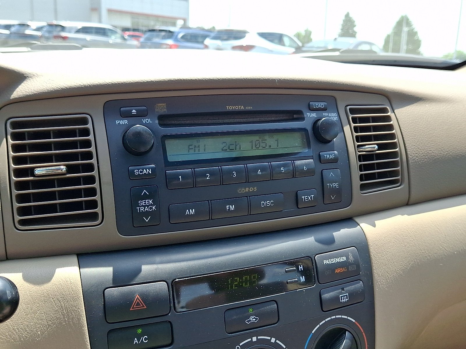 Used 2005 Indigo Ink Pearl Toyota LE image 19