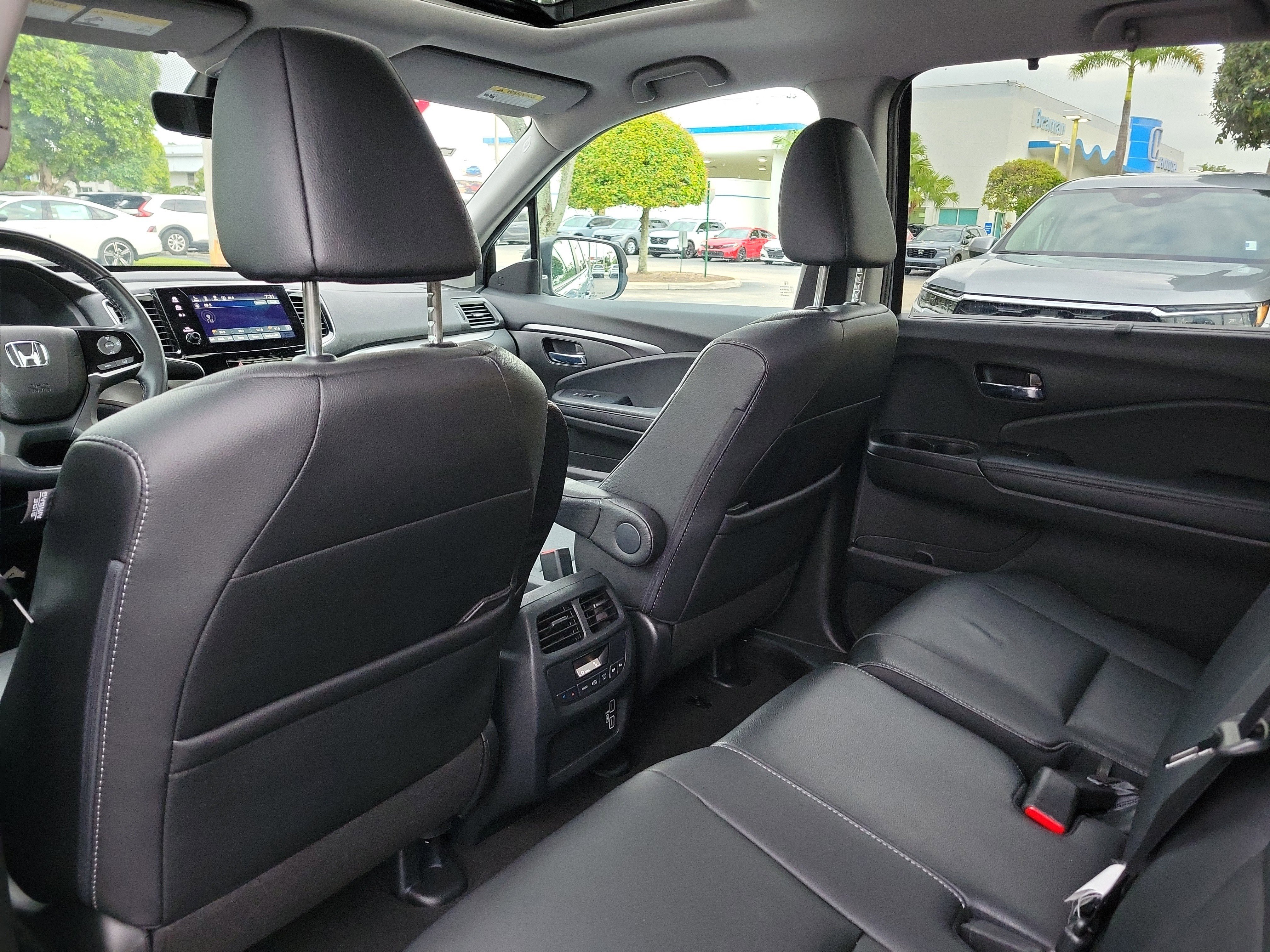 2022 Honda Pilot SE - Photo 42