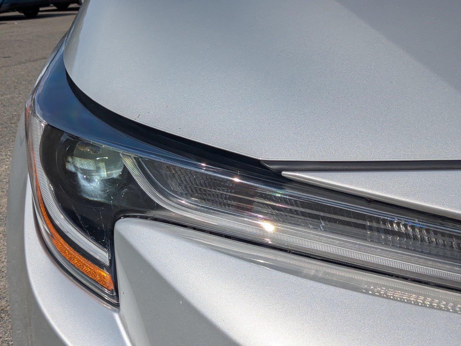 Used 2024  Toyota LE image 9