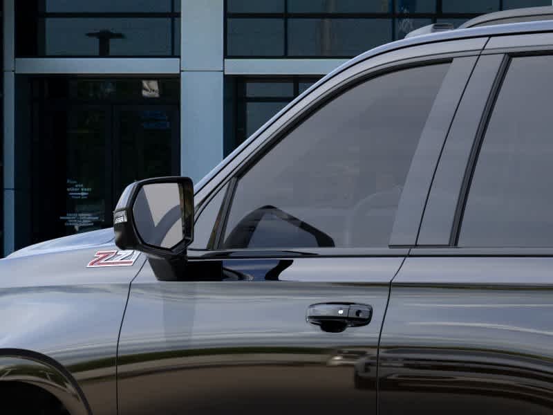 Used 2026 Black Chevrolet Z71 image 23