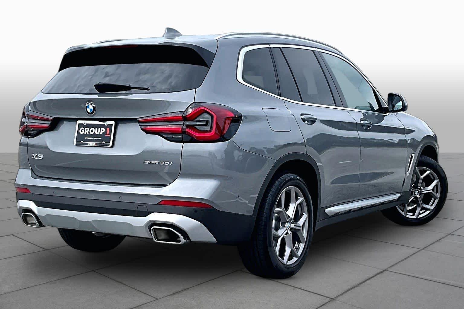 Used 2024 Skyscraper Grey Metallic BMW sDrive30i image 13