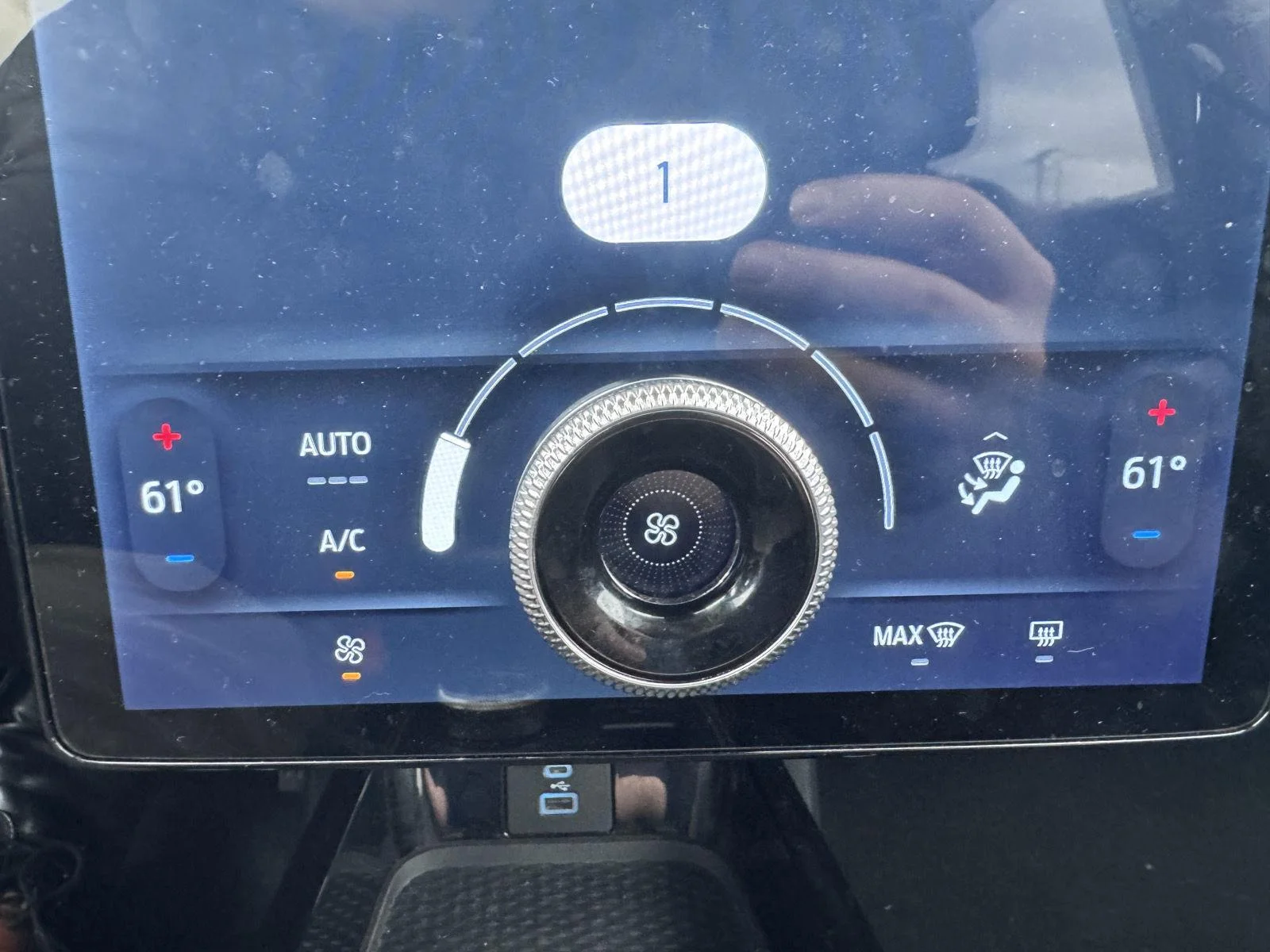 Used 2022 Shadow Black Ford Select image 19
