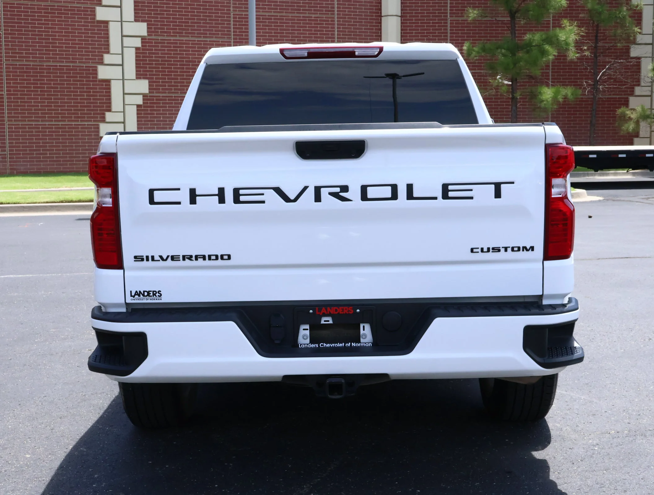Used 2025 Summit White Chevrolet Custom image 27