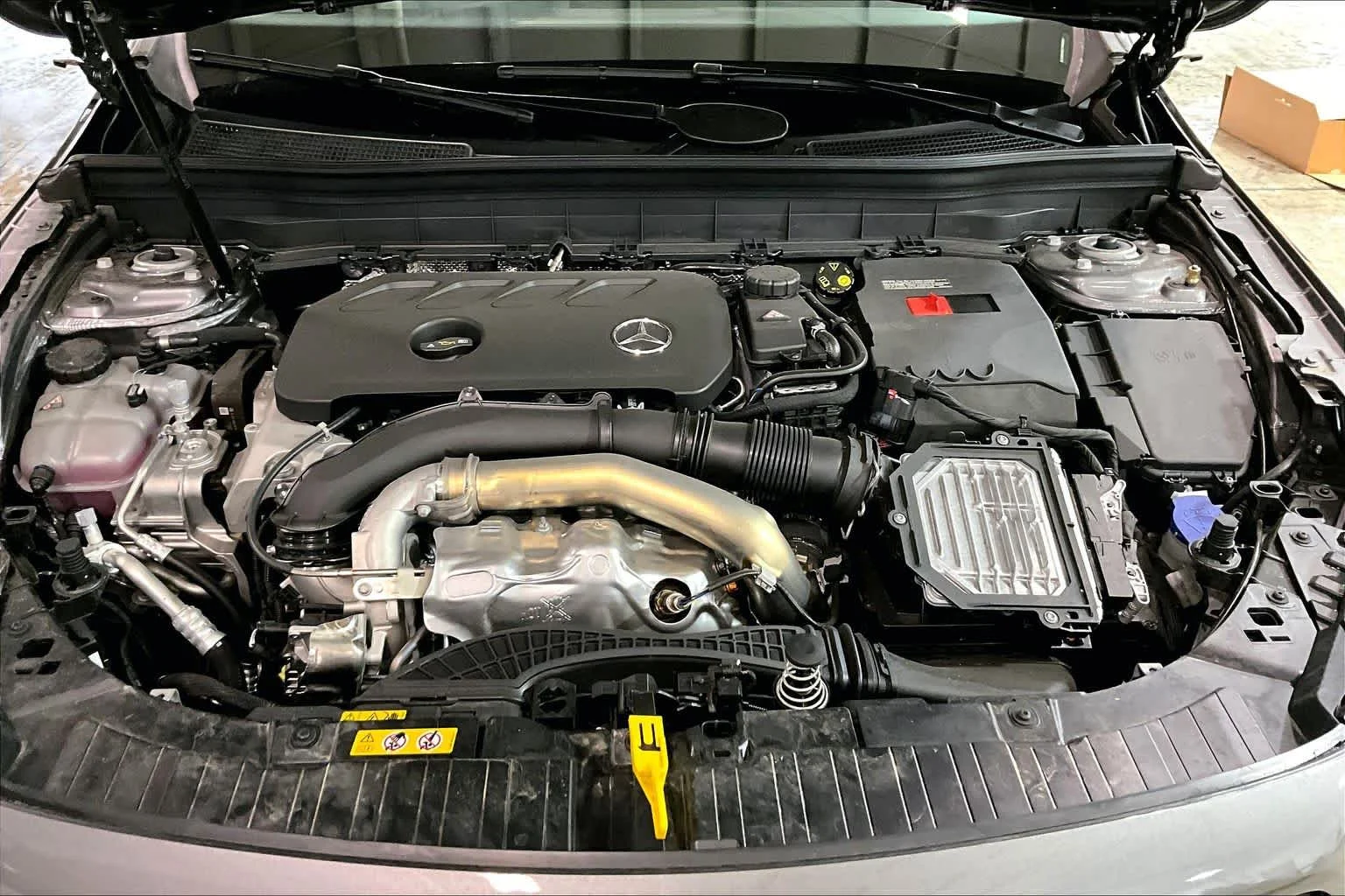 New 2026 Mountain Grey Metallic Mercedes-Benz GLB 250 image 15
