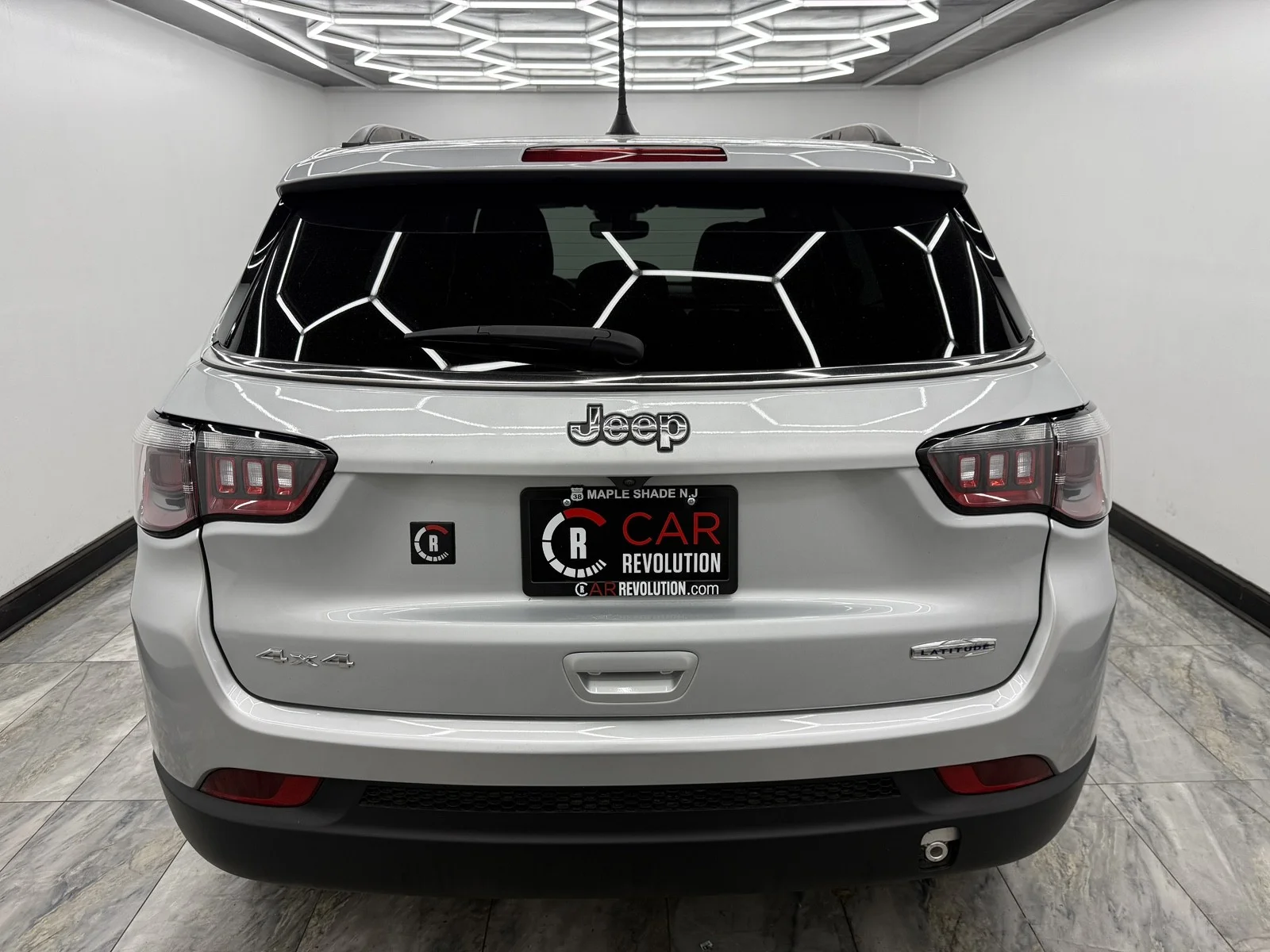 Used 2024 Silver Zynith Metallic Clearcoat Jeep Latitude 4X4 image 5