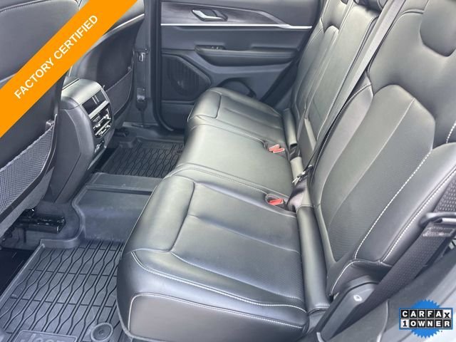 Used 2025 Silver Jeep Limited image 20
