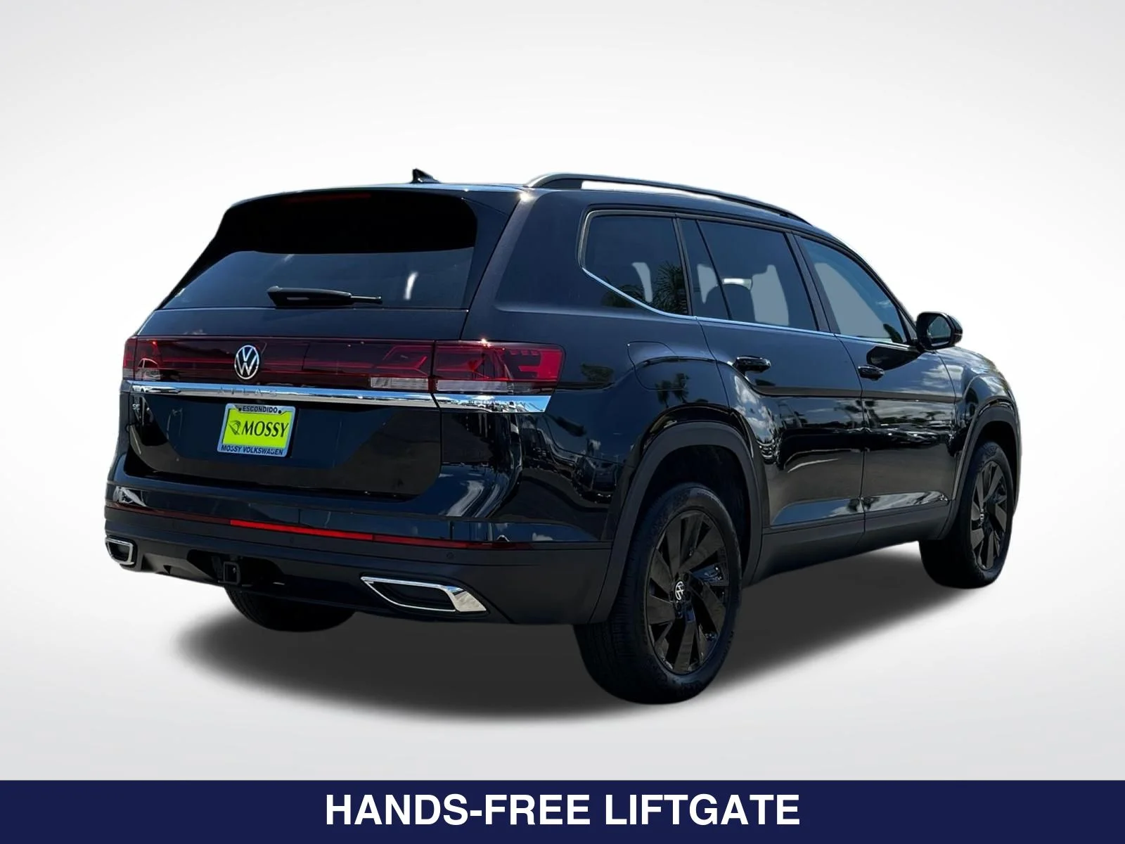 New 2026 Black Volkswagen 2.0T SE w/Technology image 8