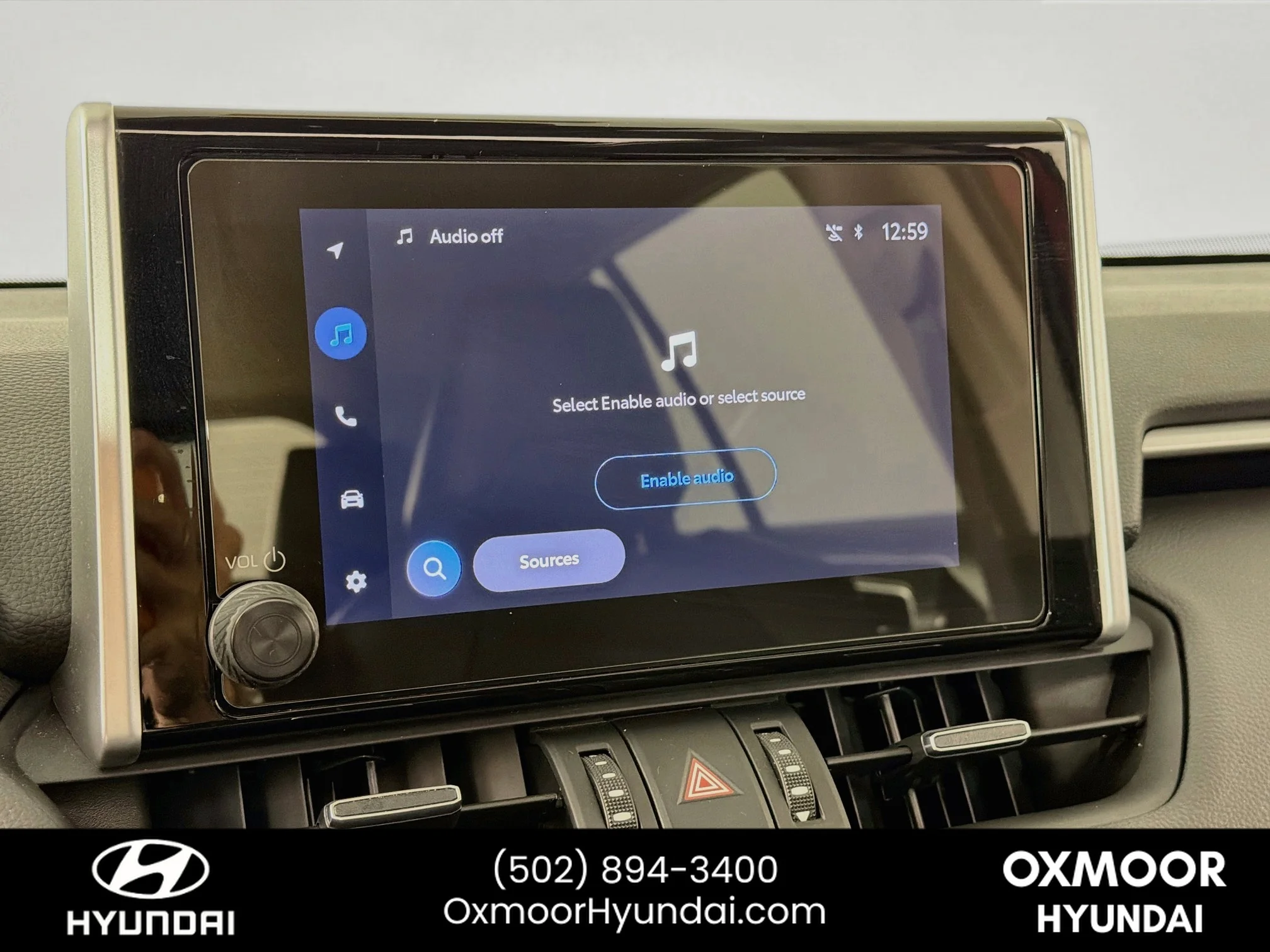 Used 2025 Ruby Flare Pearl Toyota XLE Premium image 15