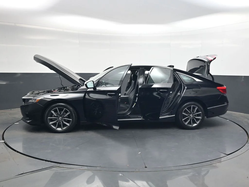 Used 2022 Crystal Black Pearl Honda EX-L image 40