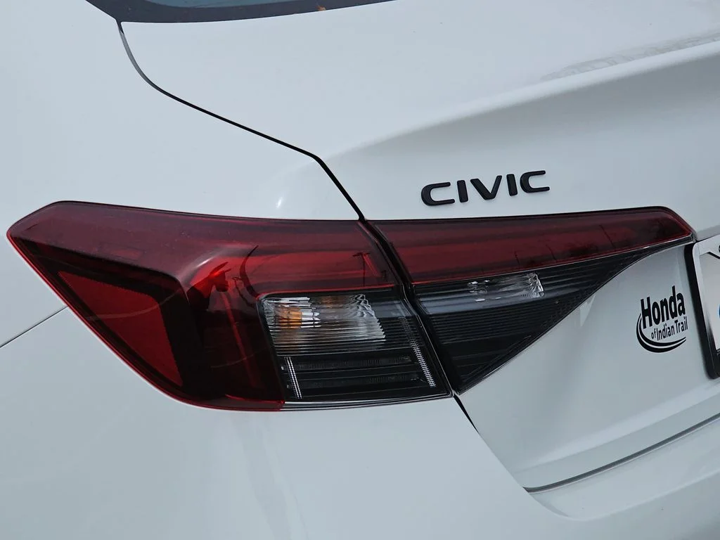 Used 2026 Platinum White Pearl Honda Sport image 30