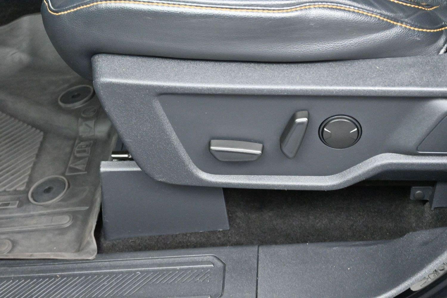 Used 2021 Shadow Black Ford Badlands image 17