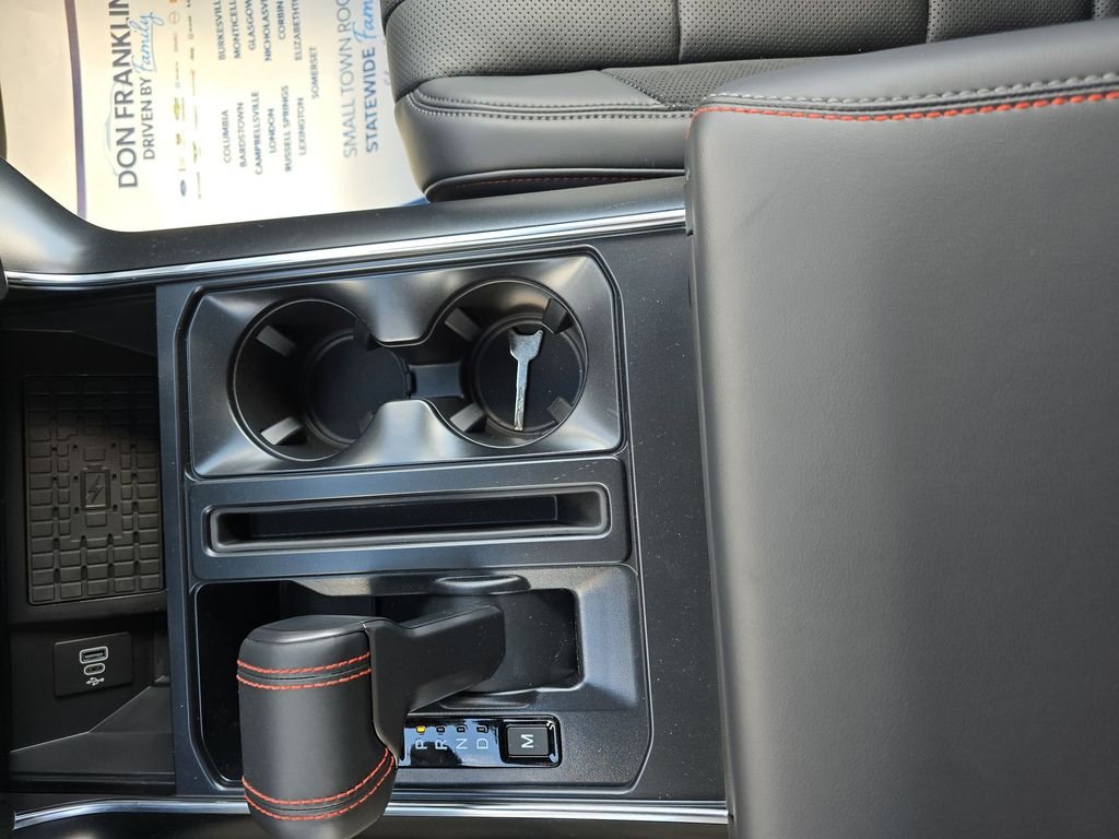 Used 2025 White Ford Raptor image 21