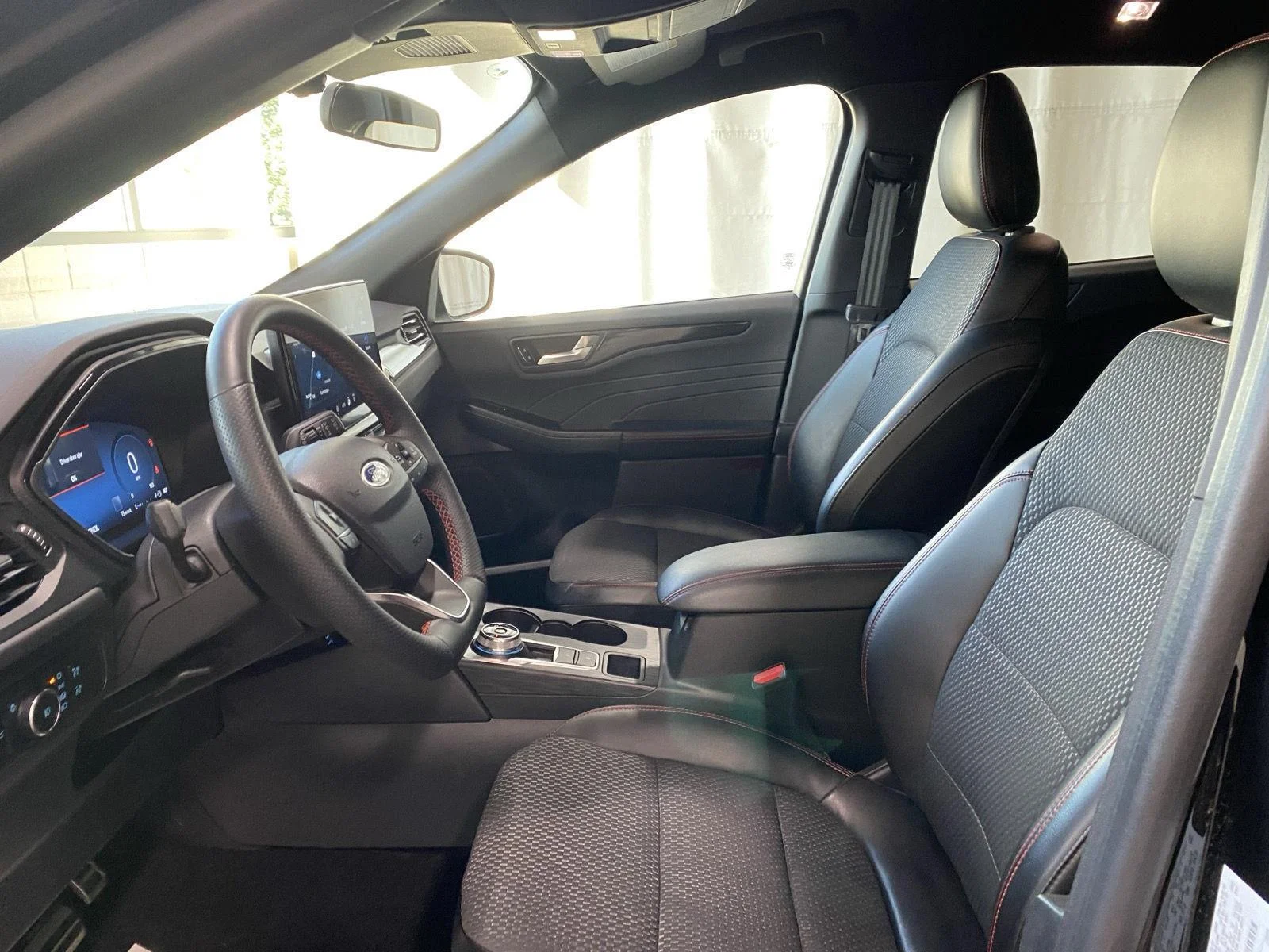 Used 2023 Agate Black Ford ST-Line Select image 19