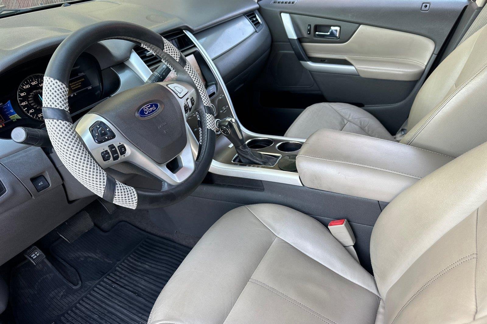 Used 2013 Ginger Ale Metallic Ford SEL image 9
