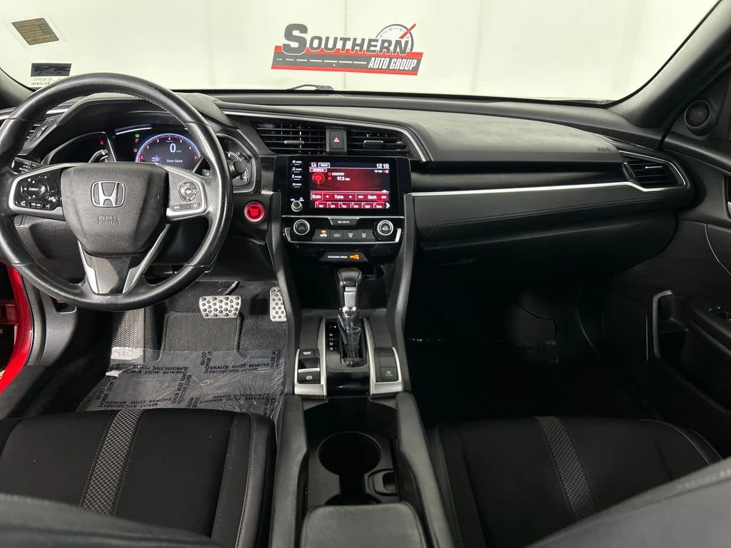 Used 2021  Honda Sport image 17