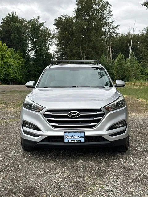 Used 2018 Molten Silver Hyundai SEL image 3