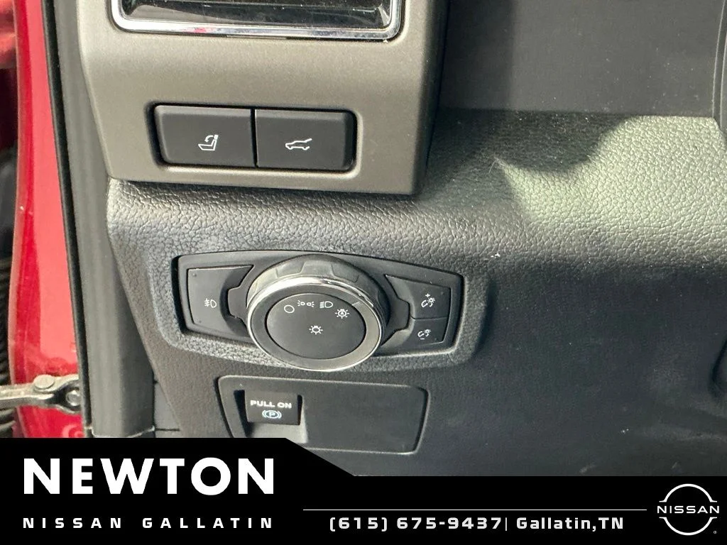 Used 2021 Rapid Red Metallic Tinted Clearcoat Ford XLT image 21