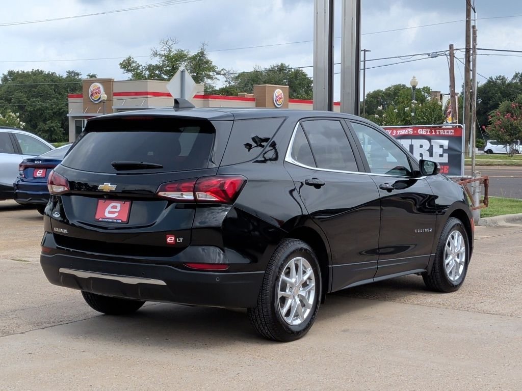 Used 2022 Black Chevrolet LT image 8