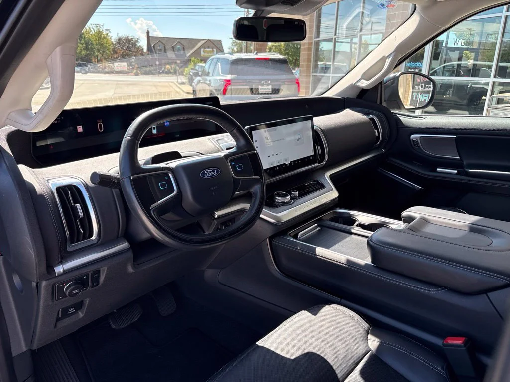 Used 2025 Black Ford Platinum image 9