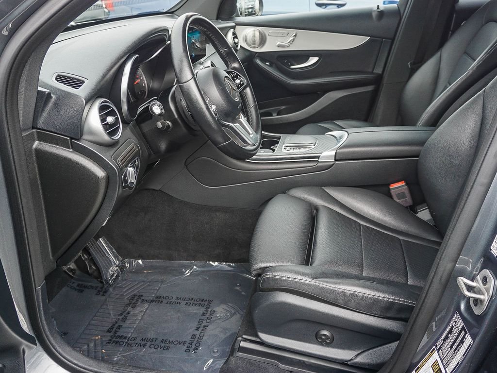 Used 2021 Gray Mercedes-Benz GLC 300 image 17
