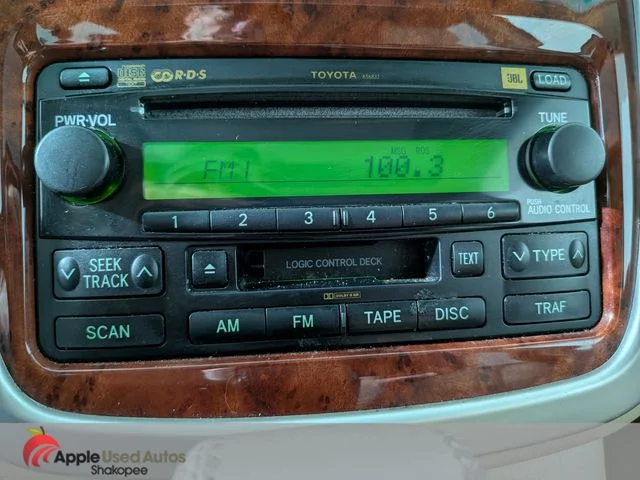 Used 2006 Gold Toyota Limited image 19
