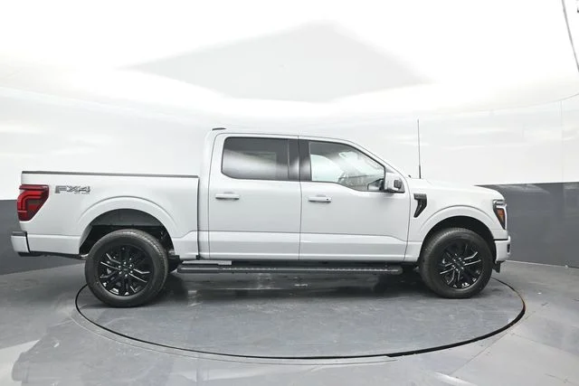 New 2026 Avalanche Ford Lariat® image 3