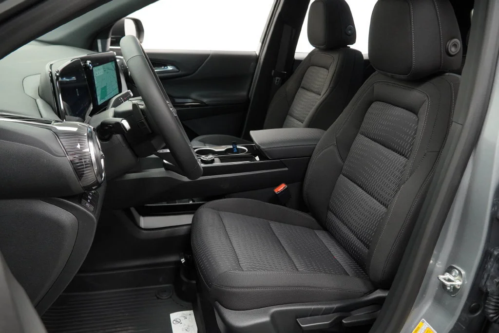 New 2027 Sterling Gray Metallic Chevrolet LT image 7