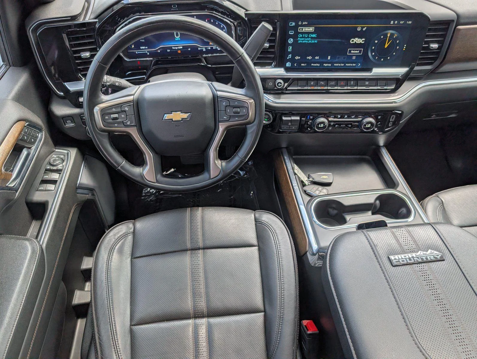 Used 2024 Black Chevrolet High Country image 32