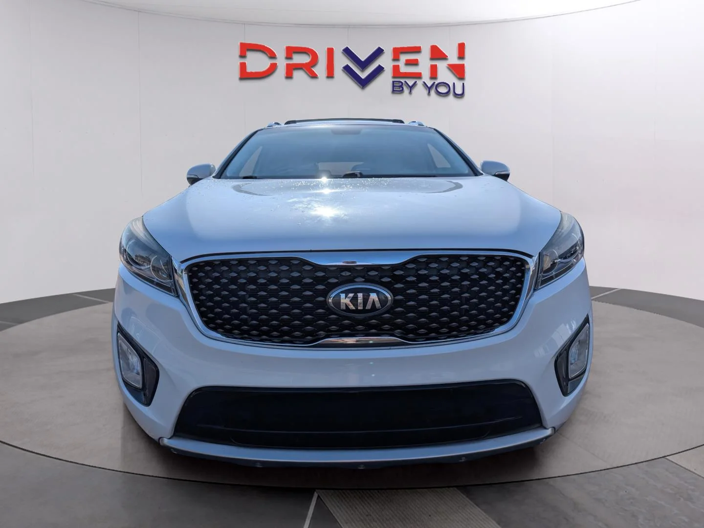 Used 2017 Snow White Pearl Kia SX V6 image 8