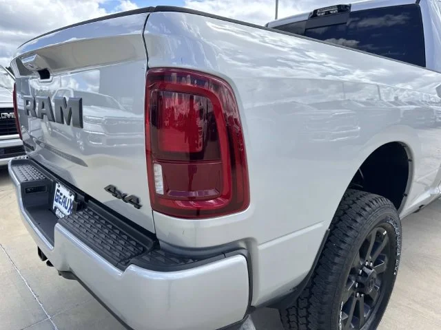 New 2027 Silver-Zynith Exterior Paint RAM Laramie image 22