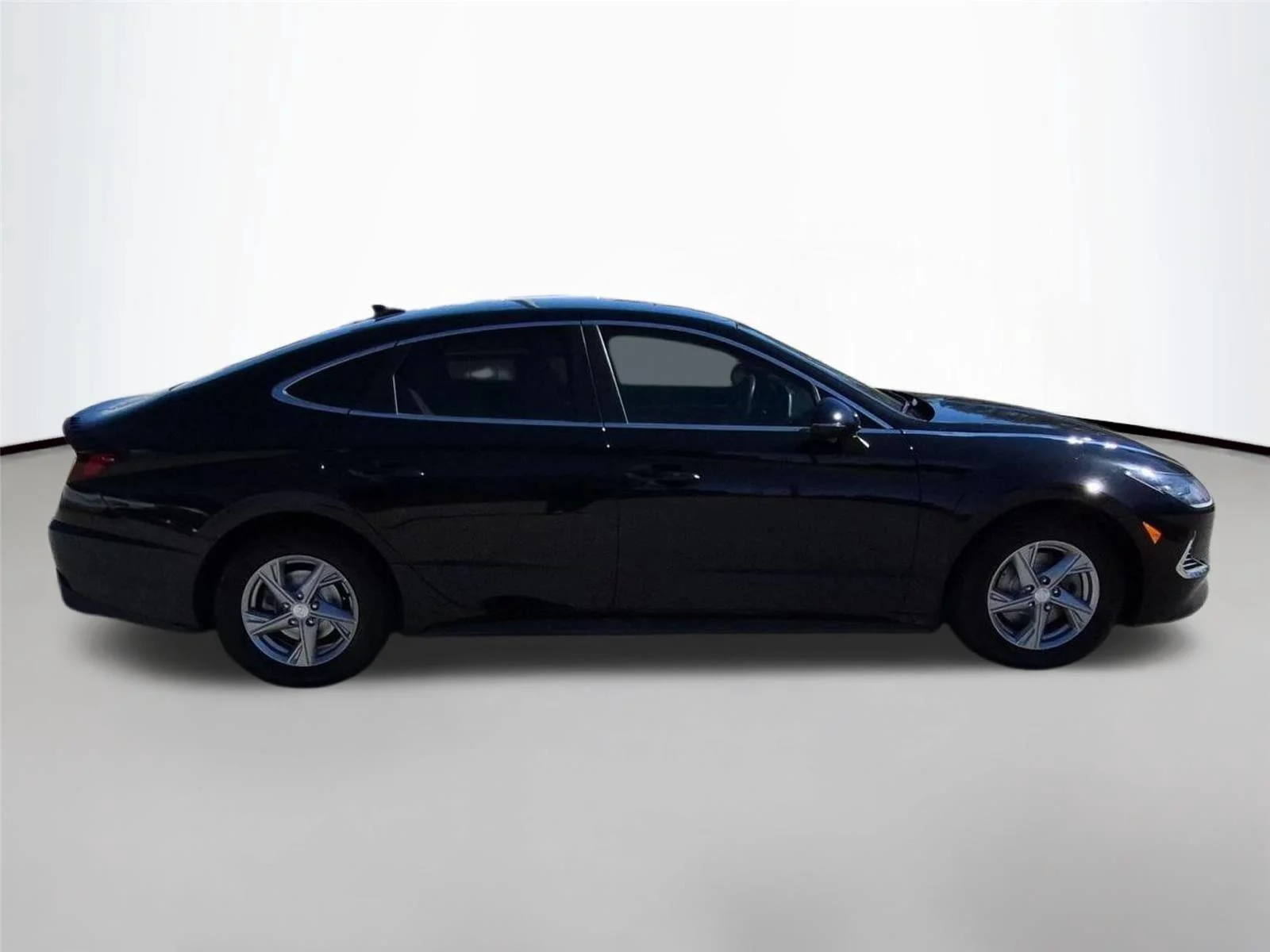 Used 2023 Nocturne Black Hyundai SE image 6