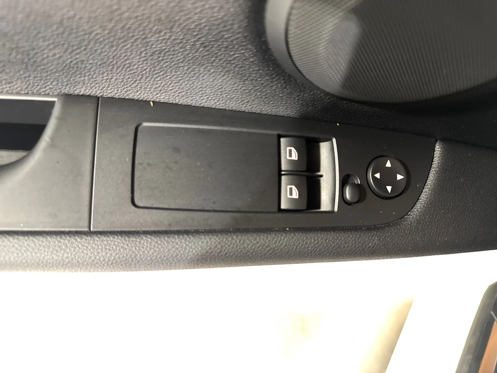 Used 2012 Alpine White BMW 328i image 12