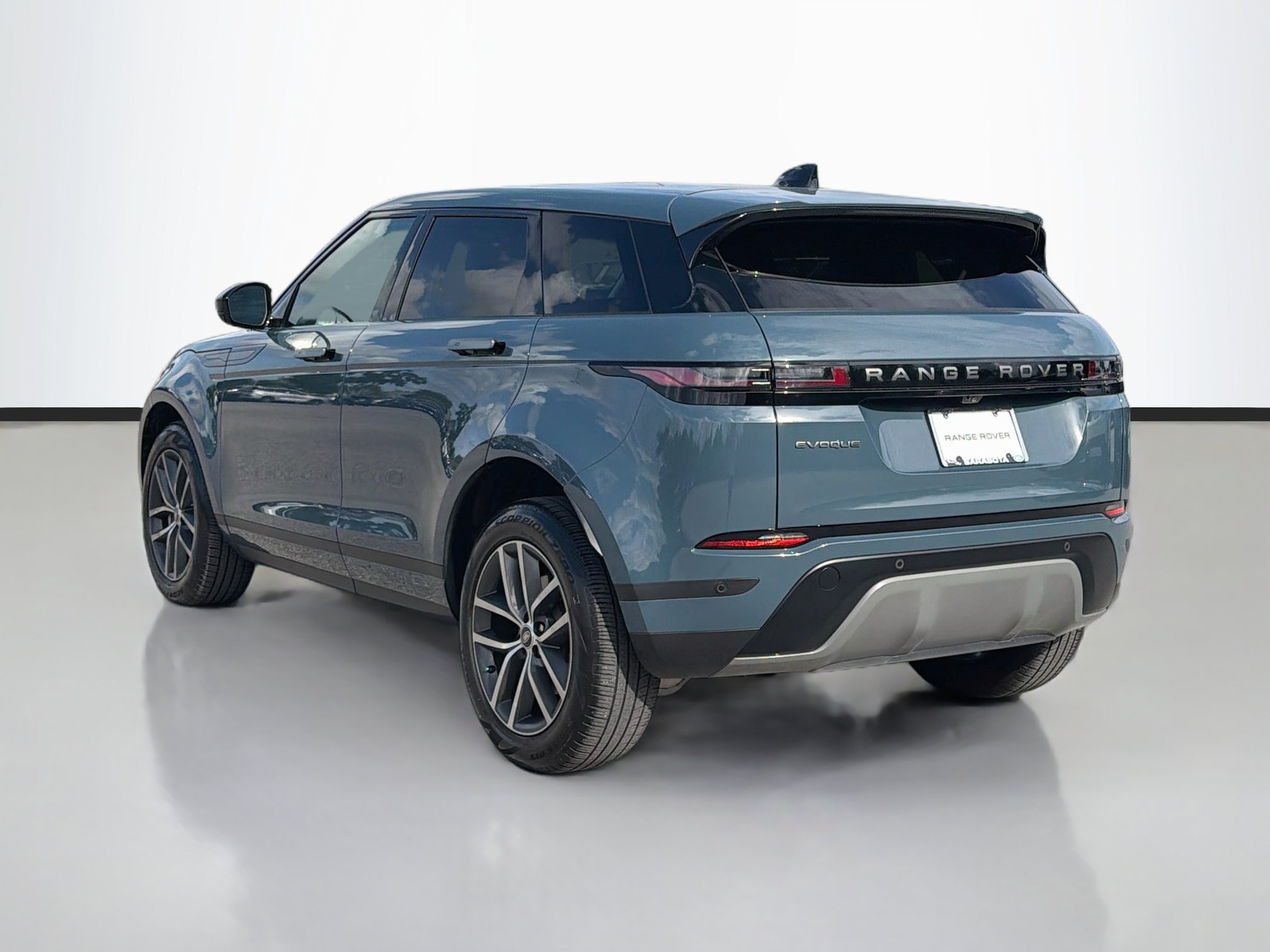Used 2024 Blue Land Rover Core S image 3